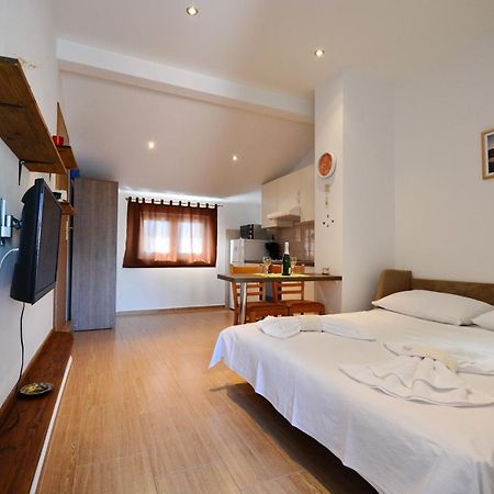 Studio Apartment Martin Zadar Exterior foto